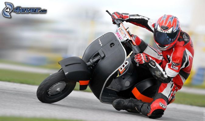 vespa,-scooter.jpg