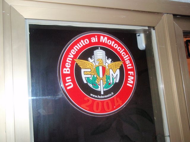 Sur la porte de l'auberge de jeunesse près de Castelsardo