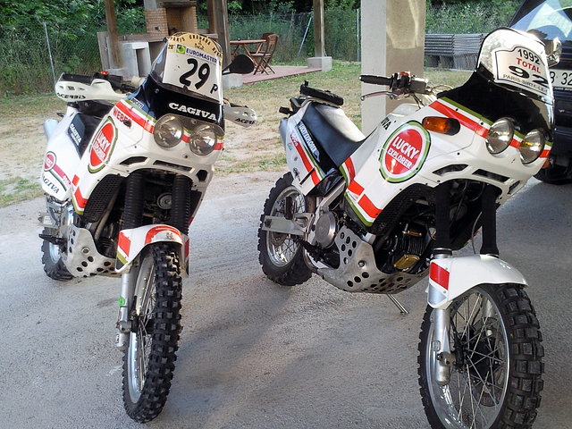 azza et ie1.jpg